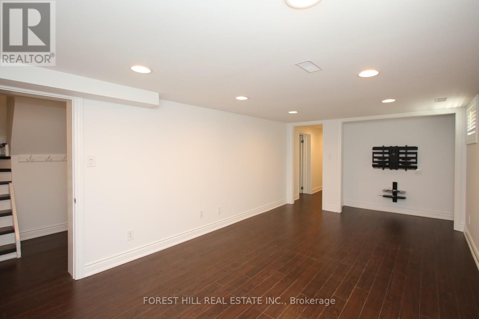 21 Presteign Avenue, Toronto, Ontario  M4B 3A9 - Photo 25 - E12458767