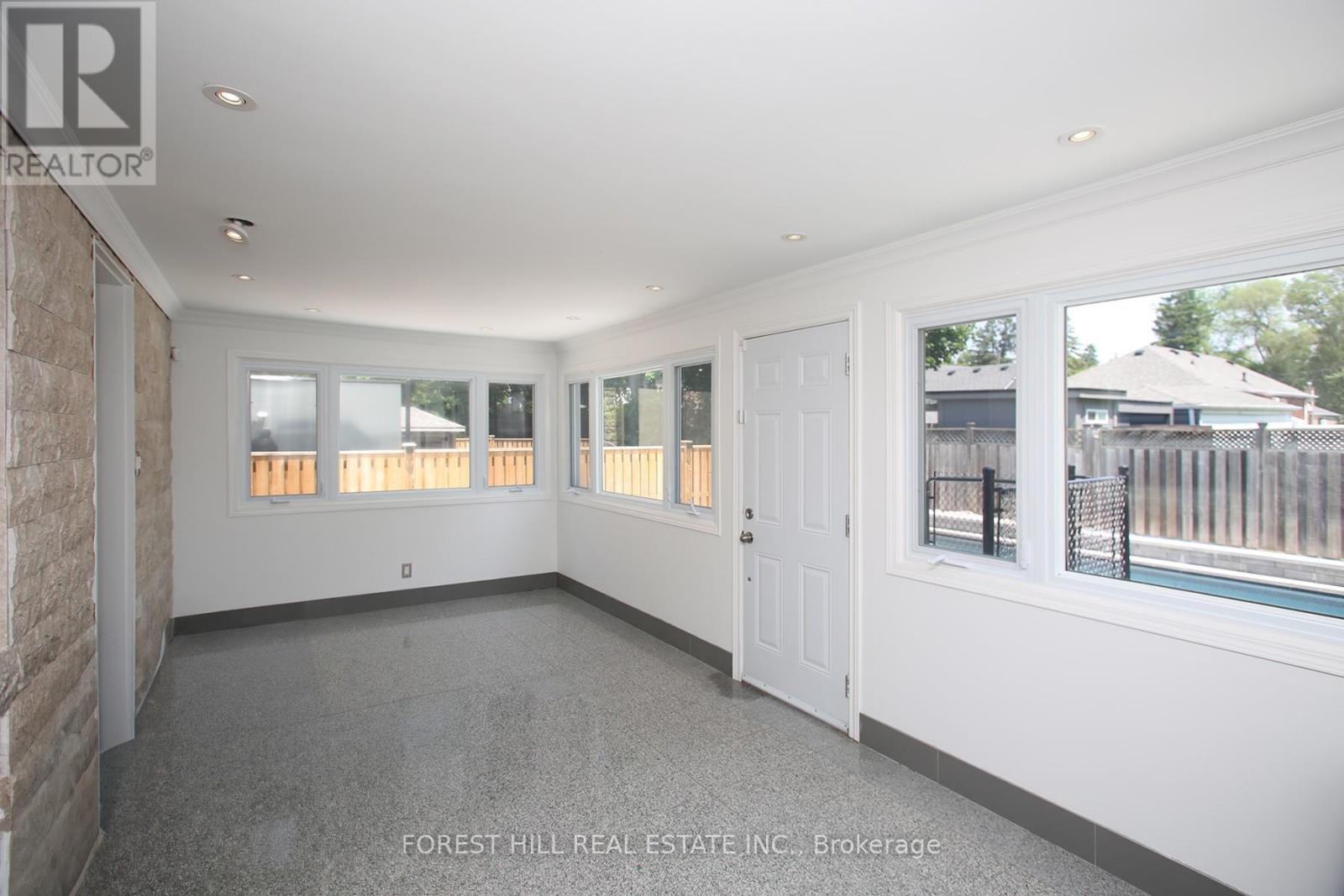 21 Presteign Avenue, Toronto, Ontario  M4B 3A9 - Photo 28 - E12458767