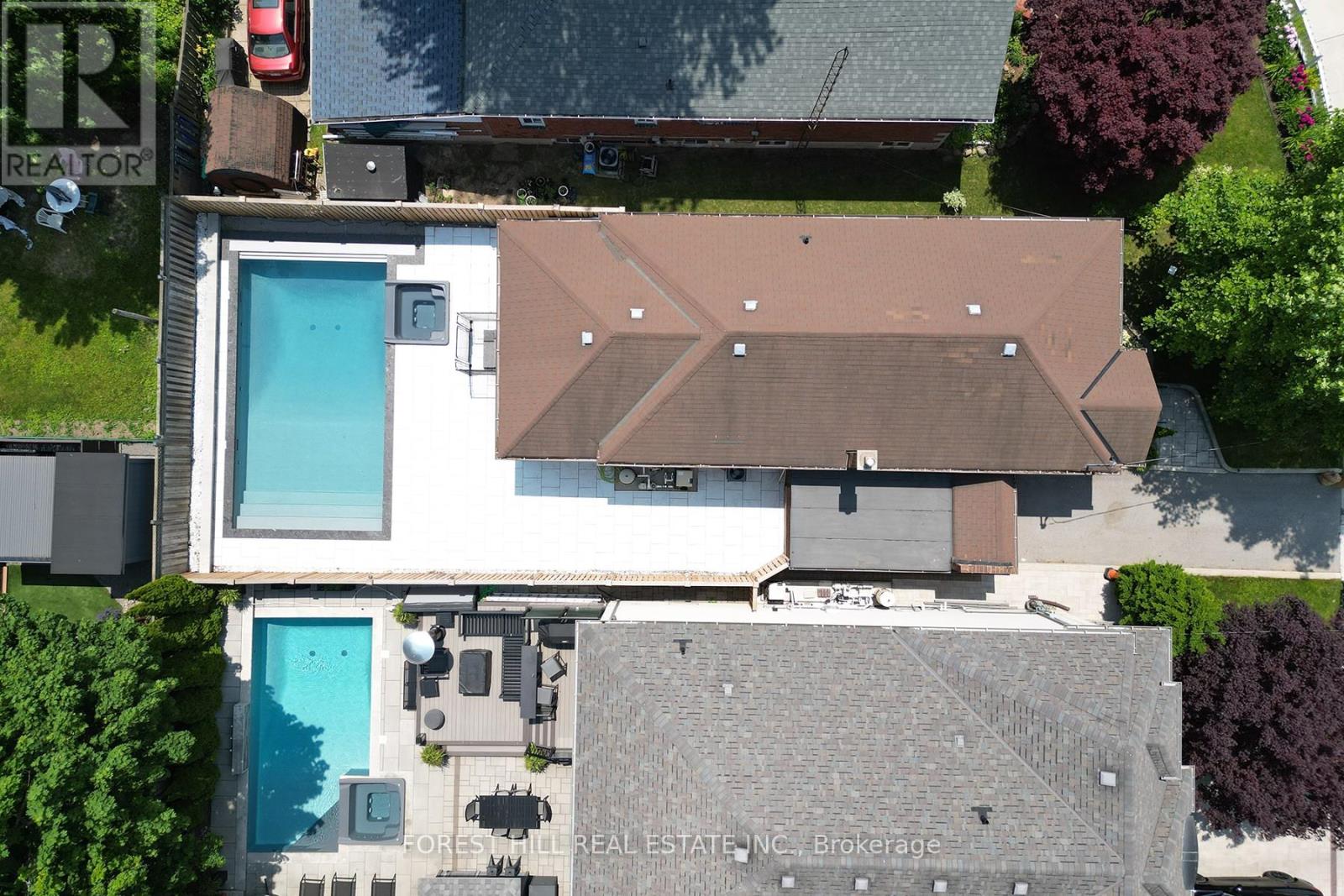 21 Presteign Avenue, Toronto, Ontario  M4B 3A9 - Photo 37 - E12458767