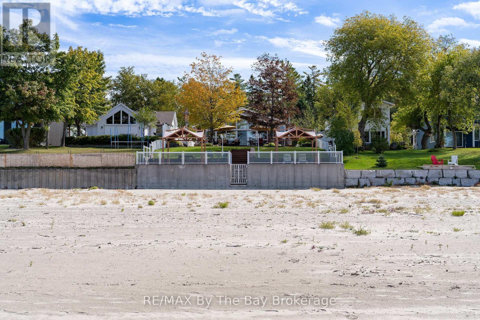 108 Shore Lane, Wasaga Beach, Ontario  L9Z 2J6 - Photo 16 - S12458778