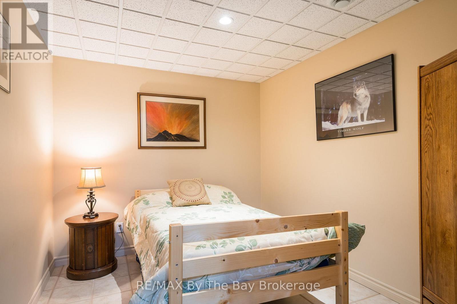 108 Shore Lane, Wasaga Beach, Ontario  L9Z 2J6 - Photo 41 - S12458778