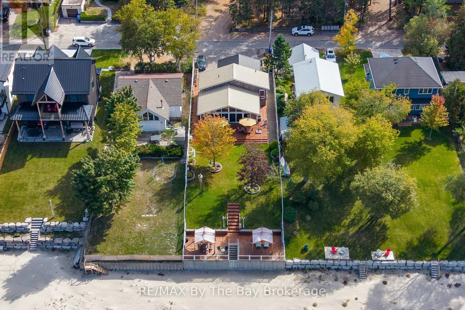 108 Shore Lane, Wasaga Beach, Ontario  L9Z 2J6 - Photo 42 - S12458778