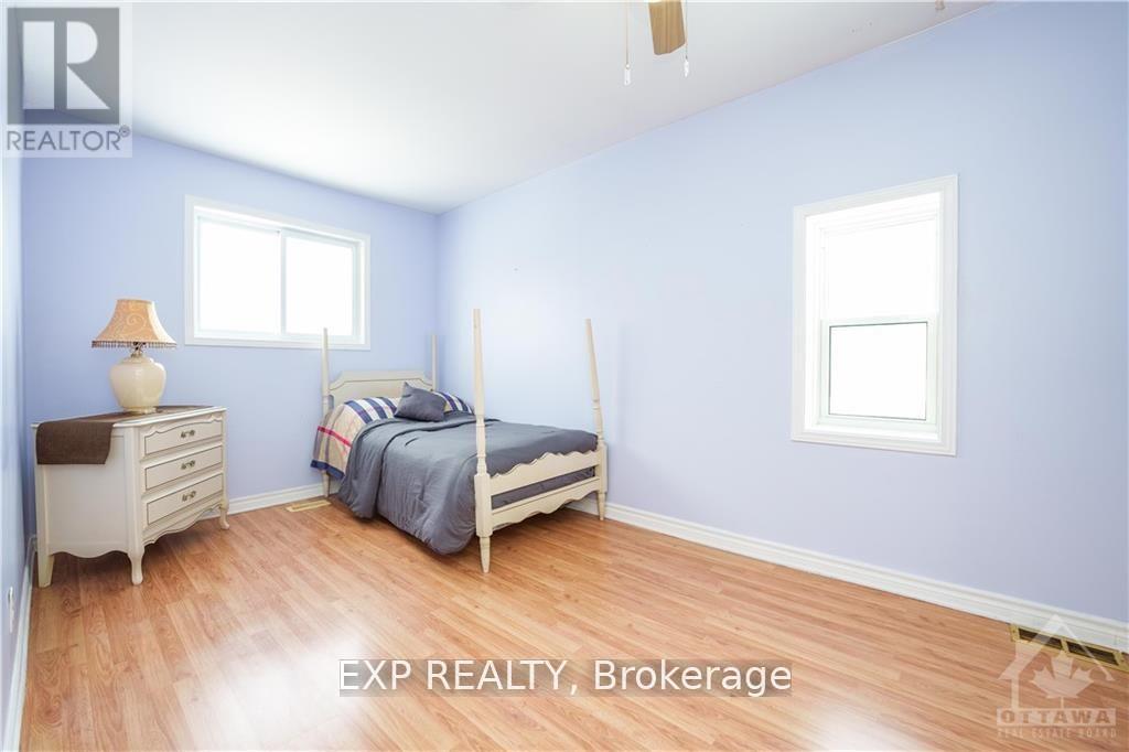 310 Shakespeare Street, Ottawa, Ontario  K1L 5M2 - Photo 14 - X12458773
