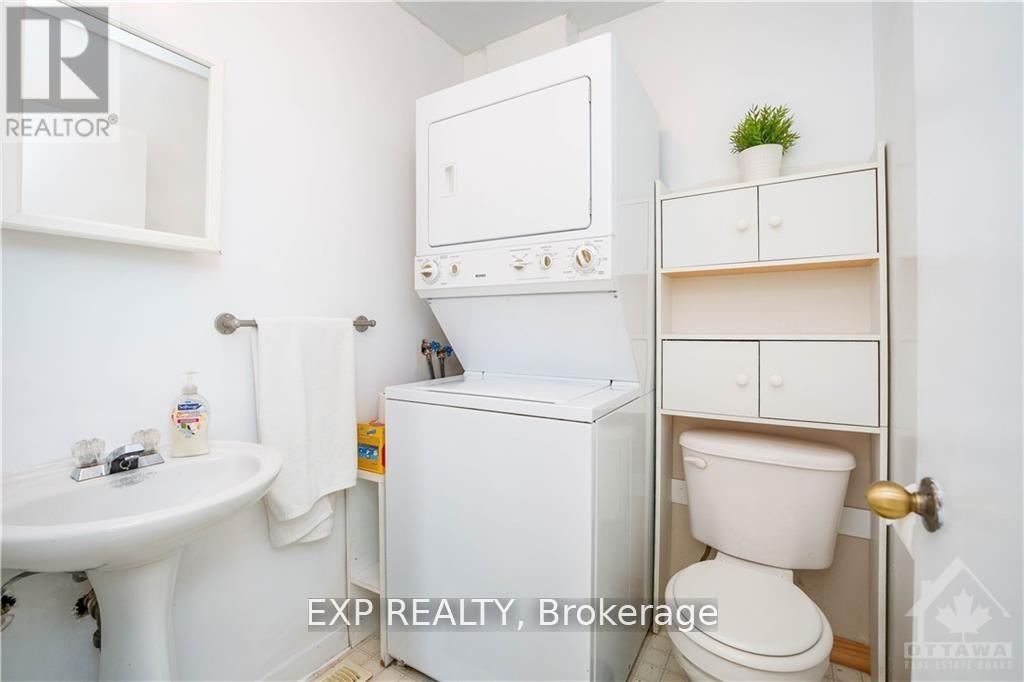 310 Shakespeare Street, Ottawa, Ontario  K1L 5M2 - Photo 9 - X12458773