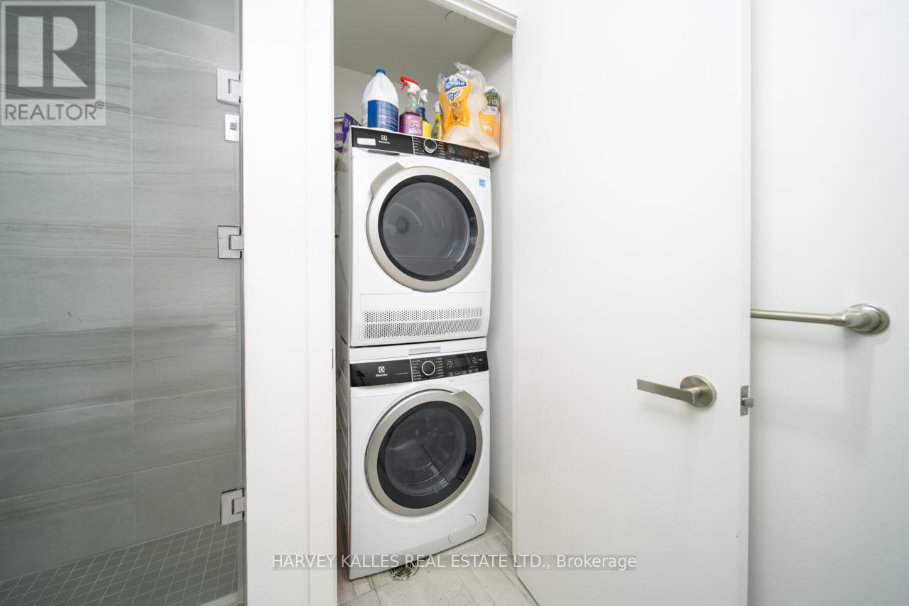 6009 - 55 Cooper Street, Toronto, Ontario  M5E 0G1 - Photo 18 - C12458775