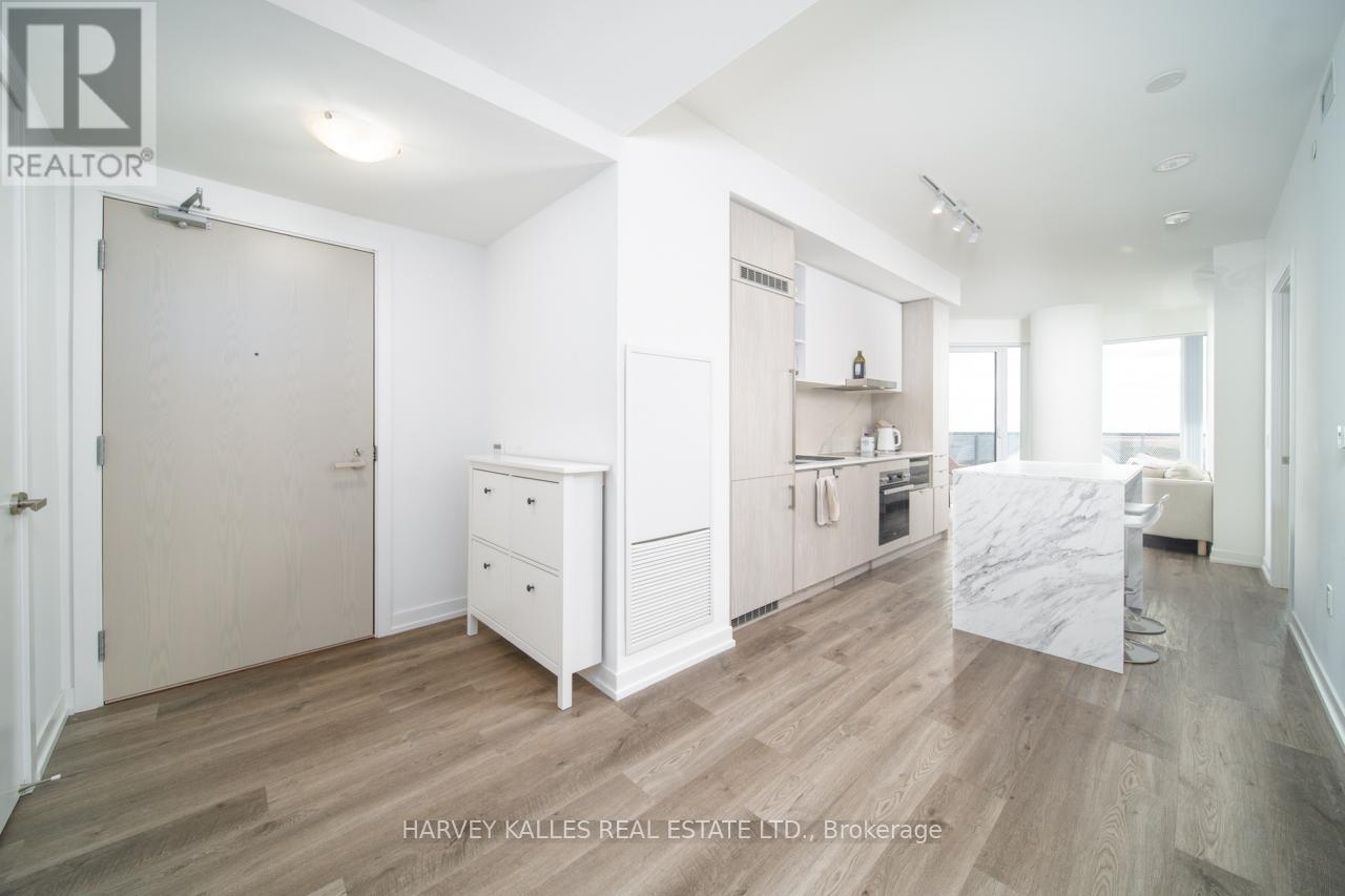 6009 - 55 Cooper Street, Toronto, Ontario  M5E 0G1 - Photo 3 - C12458775