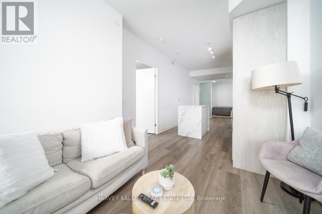 6009 - 55 Cooper Street, Toronto, Ontario  M5E 0G1 - Photo 7 - C12458775