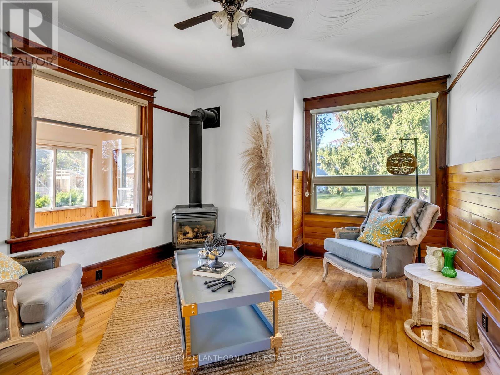 49 Consecon Street E, Prince Edward County, Ontario  K0K 3L0 - Photo 7 - X12445297