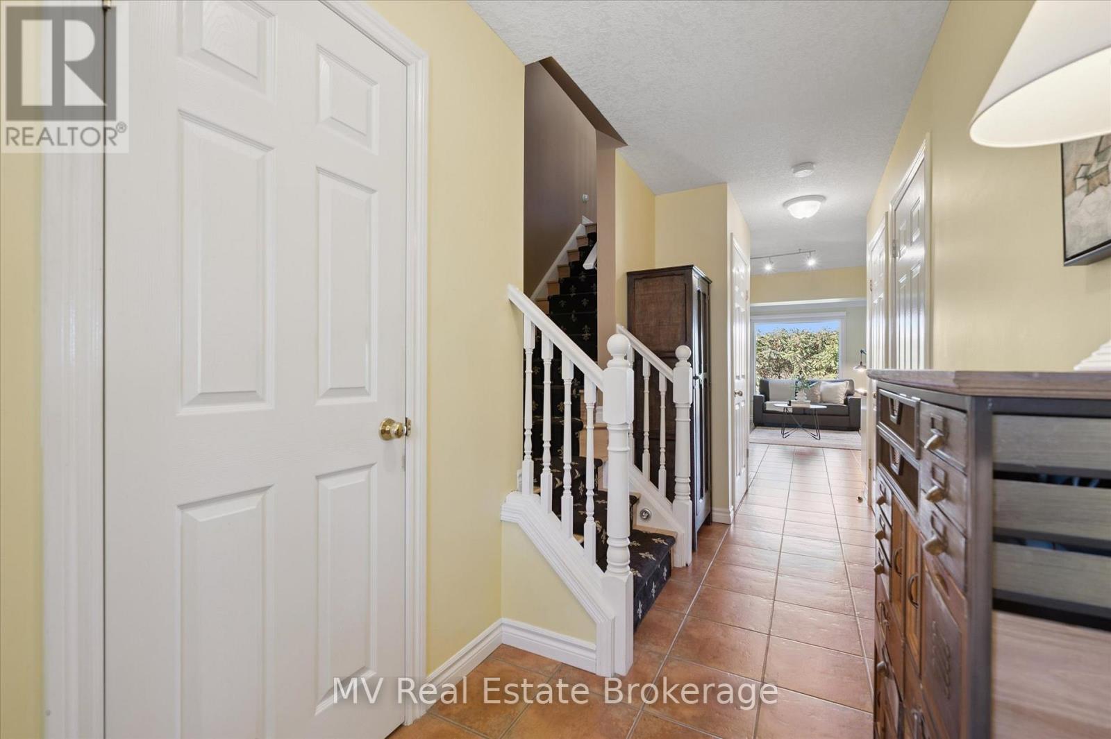 104 Gibbons Drive, Centre Wellington, Ontario  N1M 3V8 - Photo 18 - X12455921