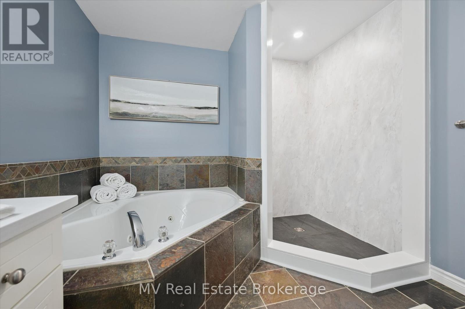 104 Gibbons Drive, Centre Wellington, Ontario  N1M 3V8 - Photo 30 - X12455921