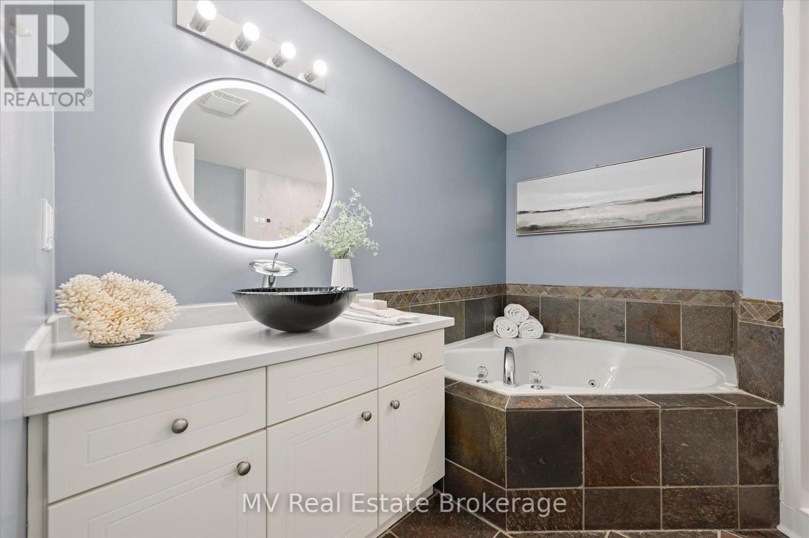 104 Gibbons Drive, Centre Wellington, Ontario  N1M 3V8 - Photo 28 - X12455921