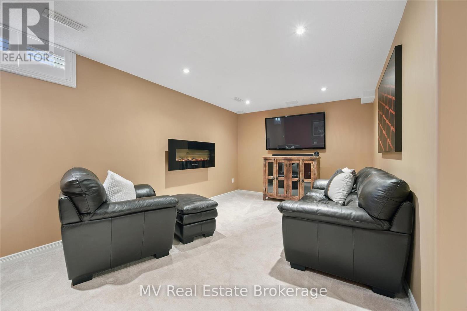 104 Gibbons Drive, Centre Wellington, Ontario  N1M 3V8 - Photo 32 - X12455921