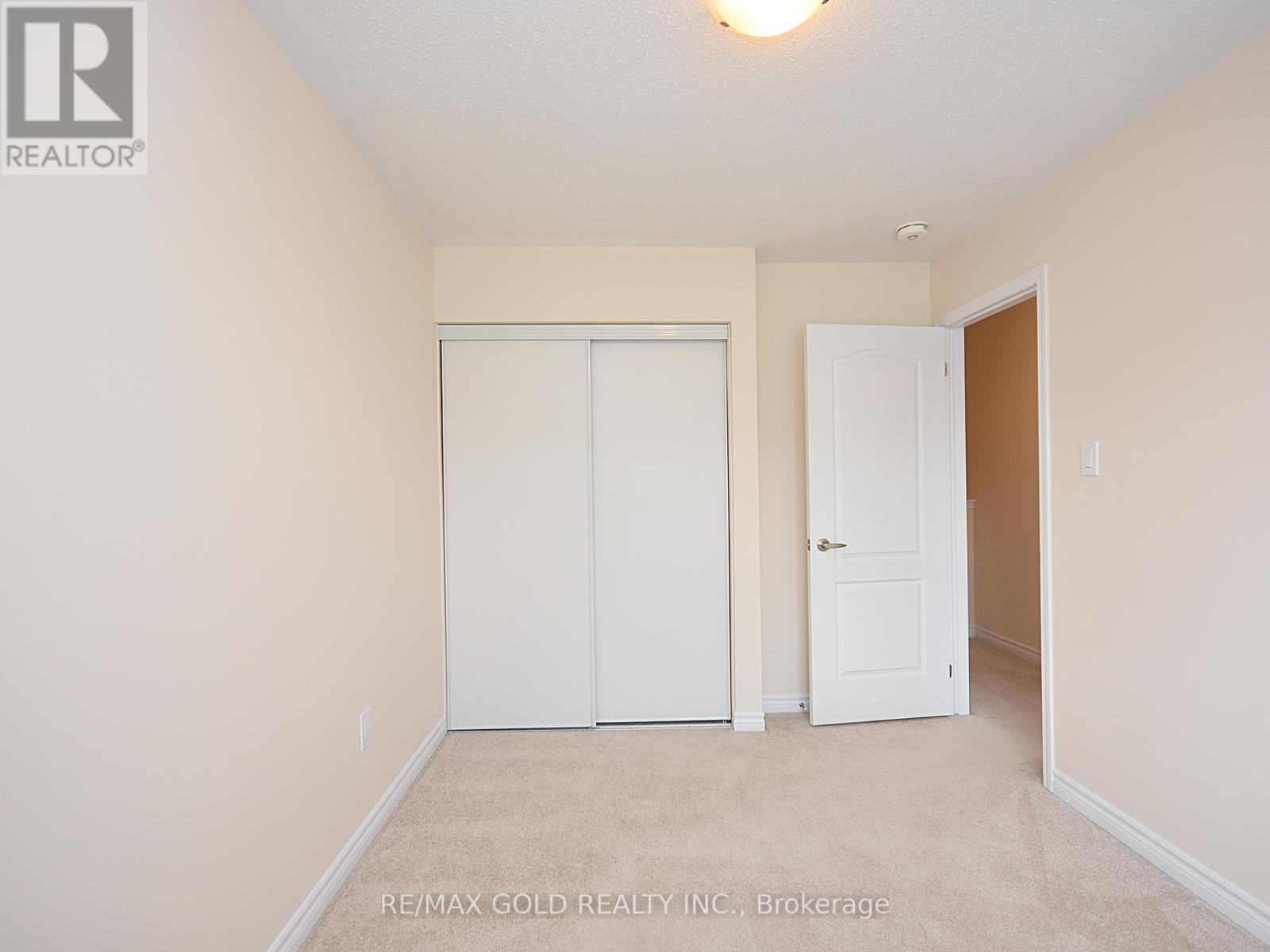 75 Metro Crescent, Brampton, Ontario  L7A 4P2 - Photo 10 - W12458771