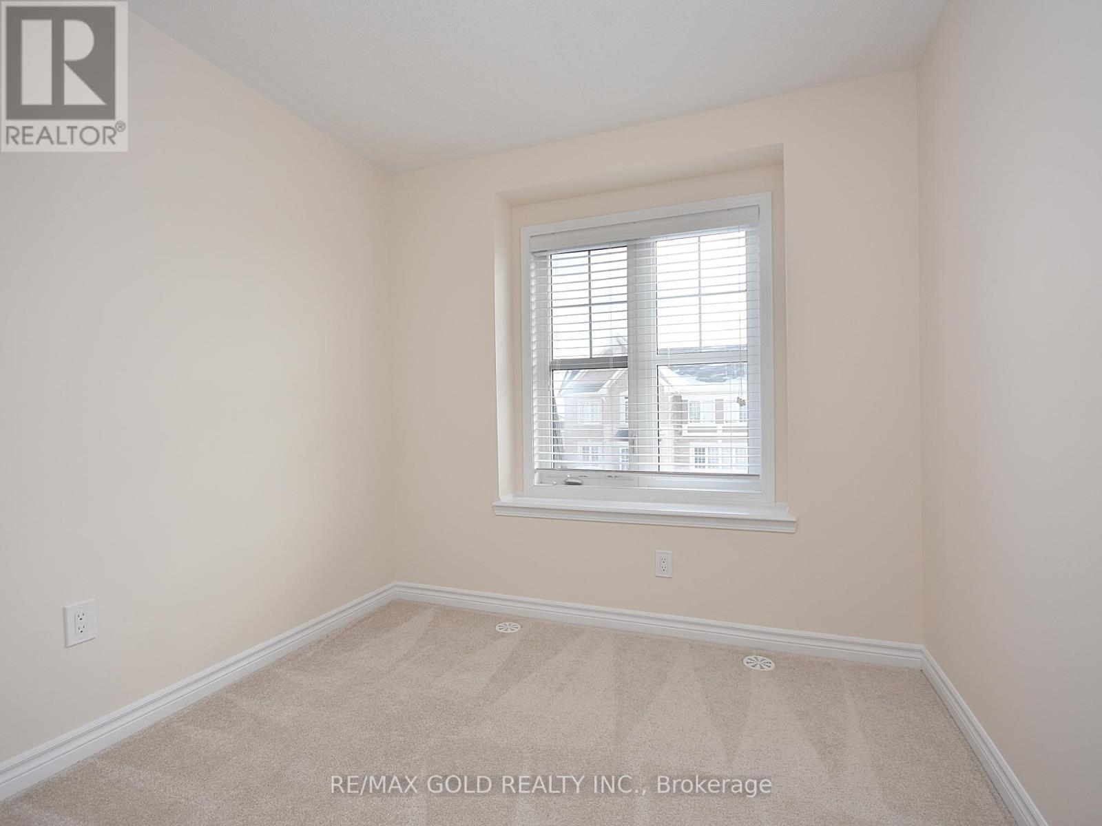 75 Metro Crescent, Brampton, Ontario  L7A 4P2 - Photo 9 - W12458771