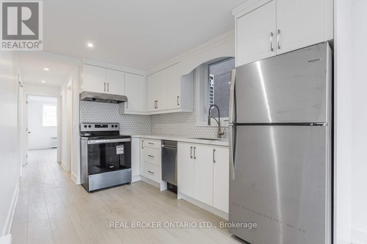 Lower - 185 Bowie Avenue, Toronto, Ontario  M6E 2R5 - Photo 4 - W12458779