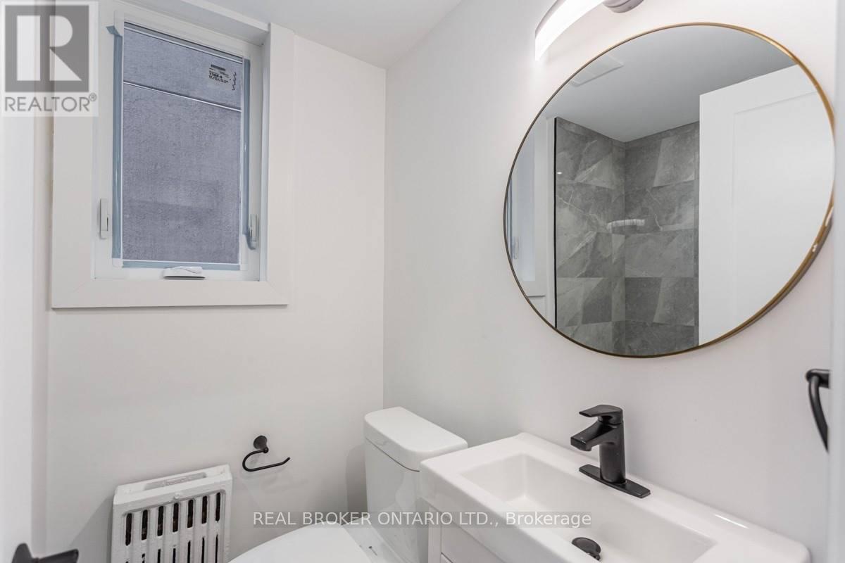 Lower - 185 Bowie Avenue, Toronto, Ontario  M6E 2R5 - Photo 5 - W12458779