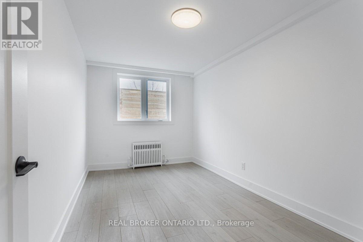 Lower - 185 Bowie Avenue, Toronto, Ontario  M6E 2R5 - Photo 6 - W12458779