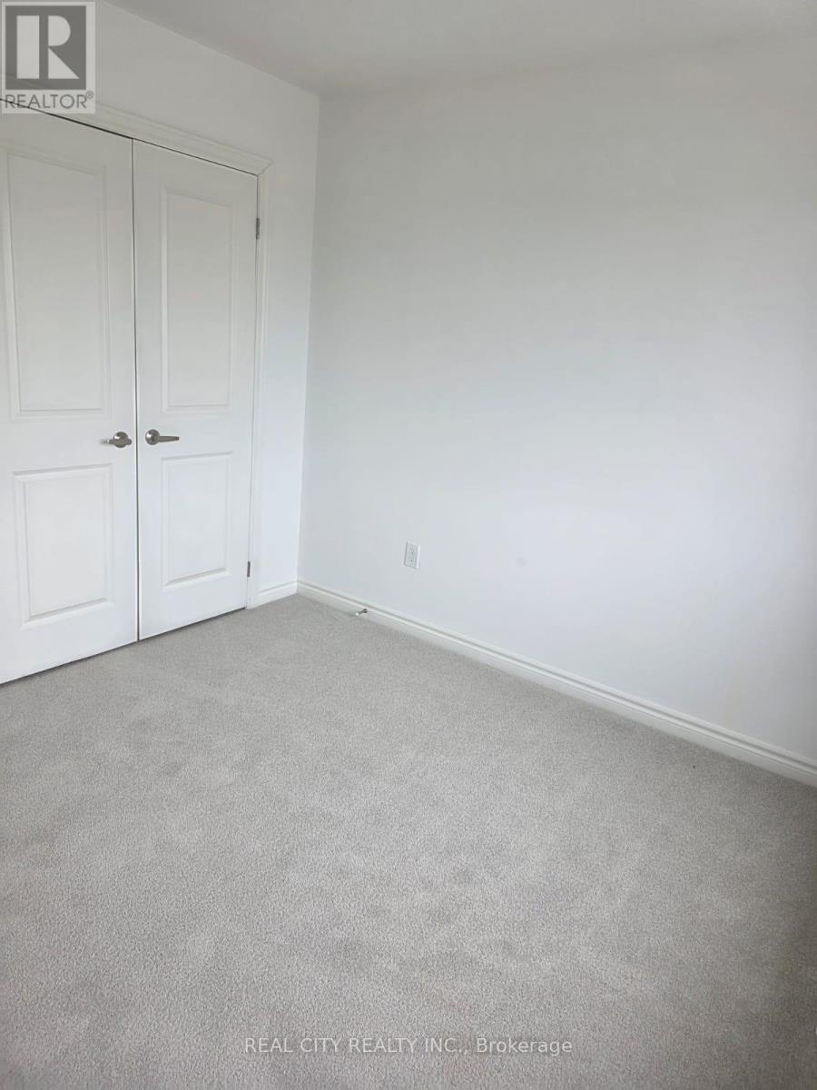 18 Bradden Crescent, Belleville, Ontario  K8N 0T8 - Photo 11 - X12458777