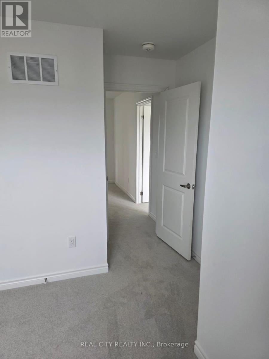18 Bradden Crescent, Belleville, Ontario  K8N 0T8 - Photo 13 - X12458777