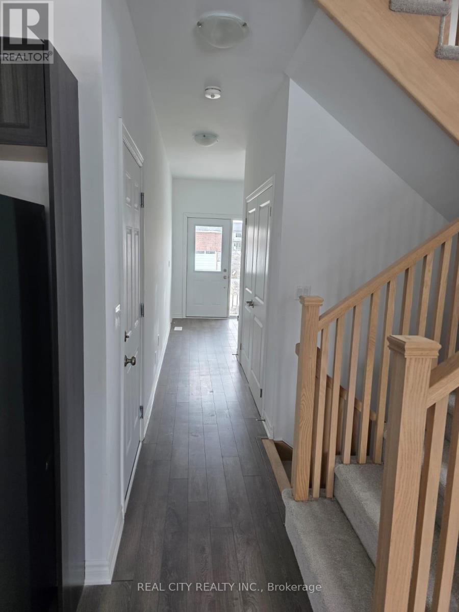 18 Bradden Crescent, Belleville, Ontario  K8N 0T8 - Photo 2 - X12458777