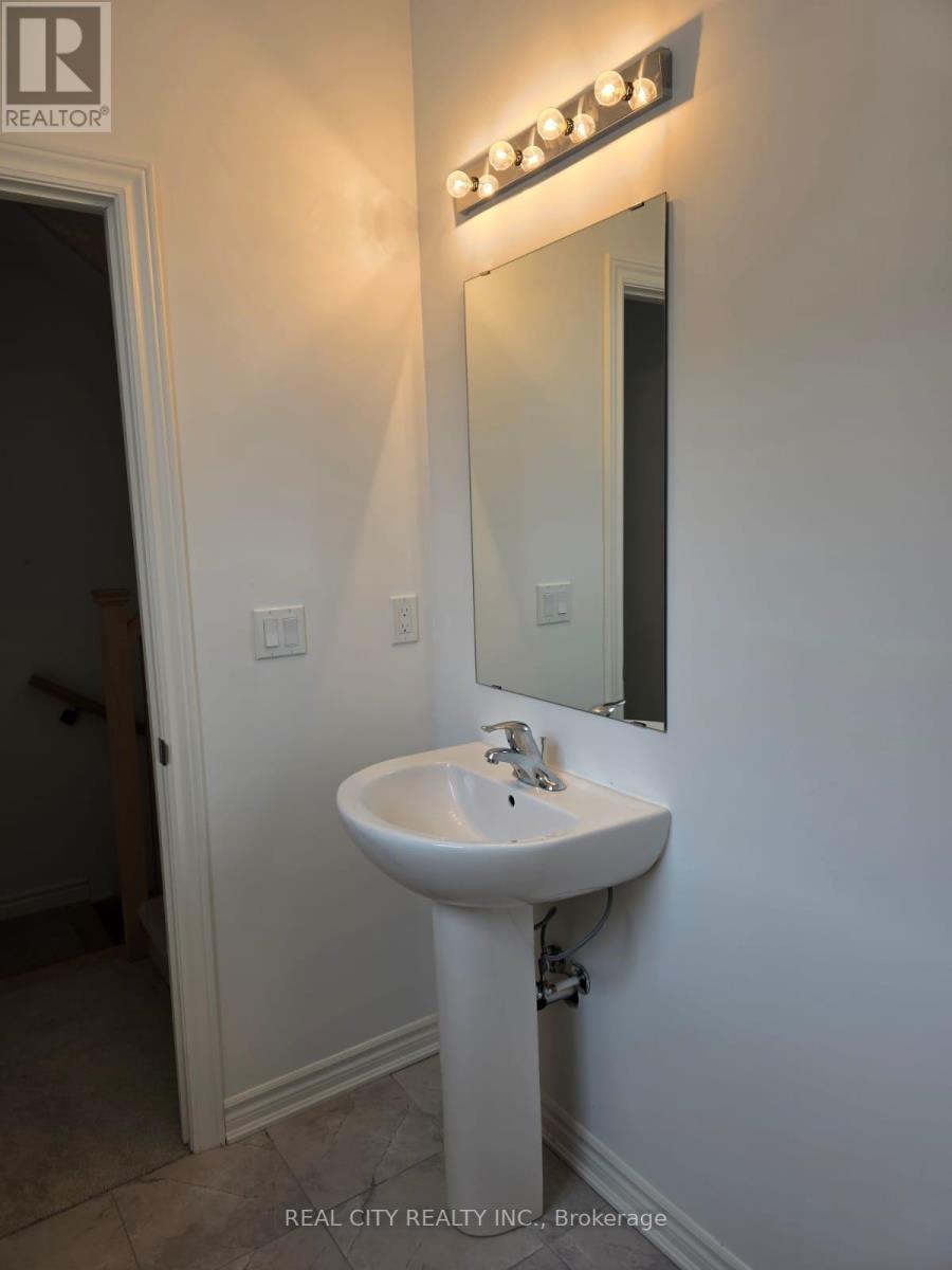 18 Bradden Crescent, Belleville, Ontario  K8N 0T8 - Photo 3 - X12458777