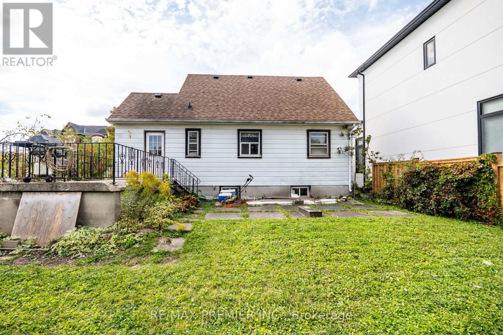 3 Parker Avenue, Richmond Hill, Ontario  L4E 2W4 - Photo 20 - N12450336