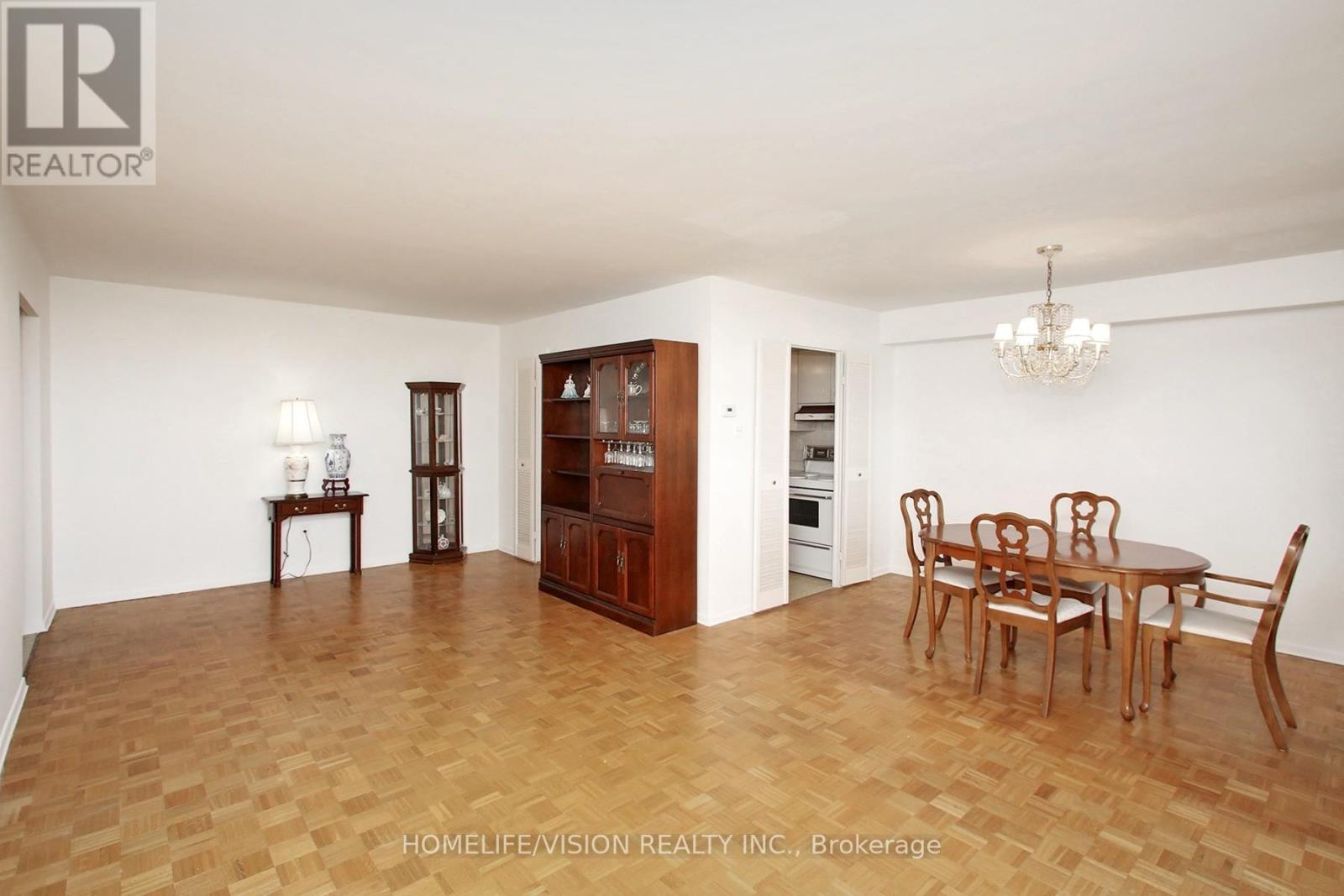 2004 - 360 Ridelle Avenue, Toronto, Ontario  M6B 1K1 - Photo 9 - W12457683