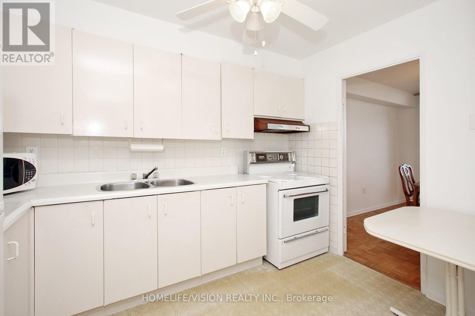 2004 - 360 Ridelle Avenue, Toronto, Ontario  M6B 1K1 - Photo 16 - W12457683