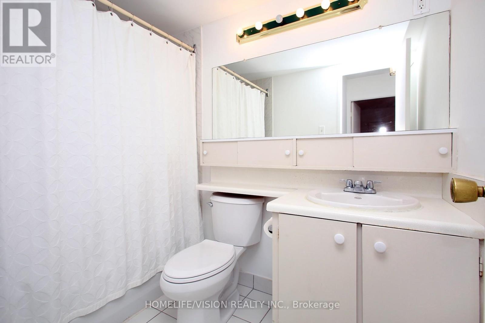 2004 - 360 Ridelle Avenue, Toronto, Ontario  M6B 1K1 - Photo 20 - W12457683