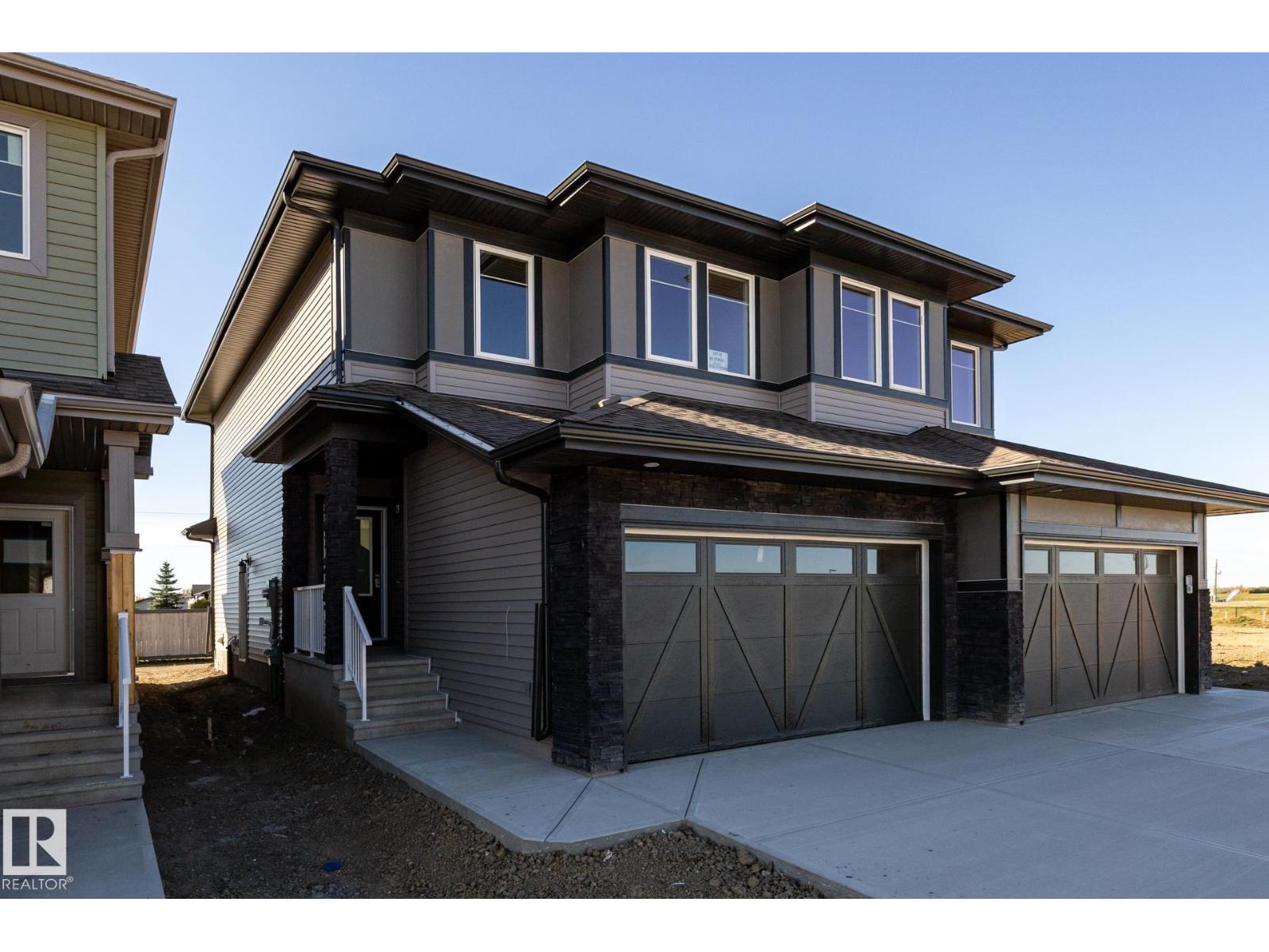 10718 99 ST, Morinville, Alberta