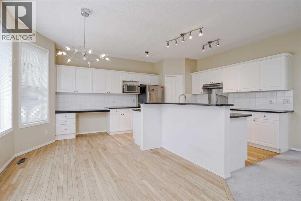 375 Douglas Glen Gardens Se, Calgary, Alberta  T2Z 3T1 - Photo 16 - A2257394