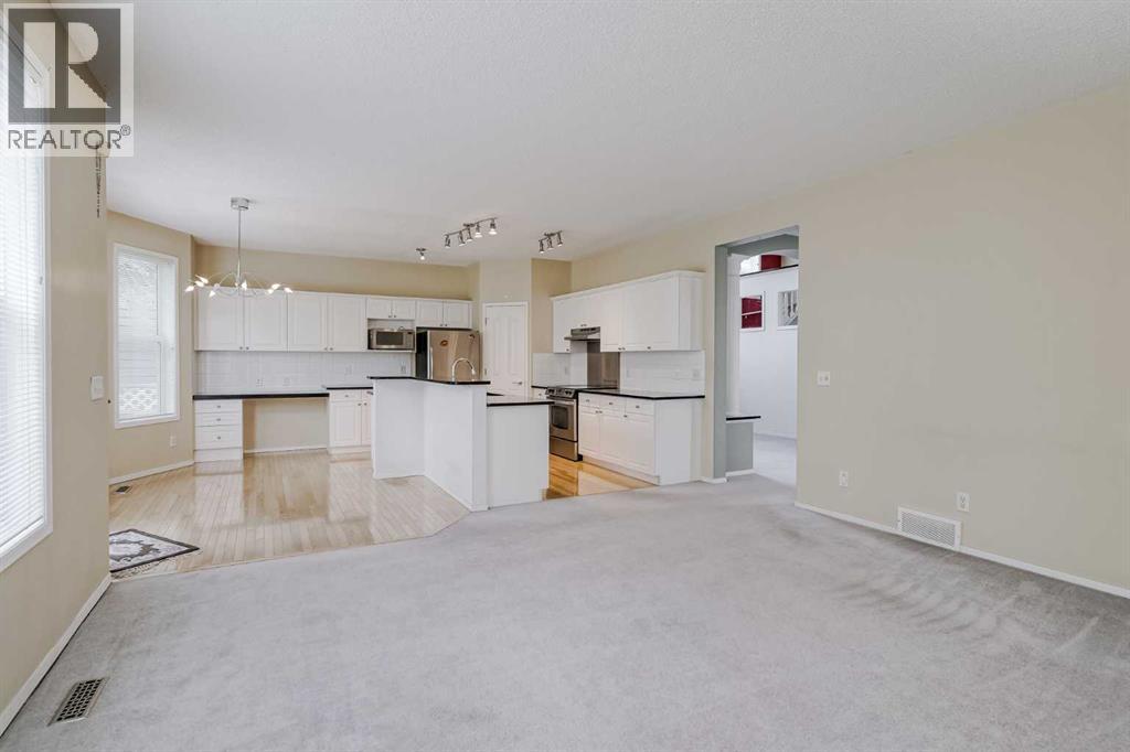 375 Douglas Glen Gardens Se, Calgary, Alberta  T2Z 3T1 - Photo 12 - A2257394