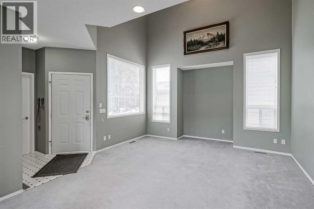 375 Douglas Glen Gardens Se, Calgary, Alberta  T2Z 3T1 - Photo 8 - A2257394
