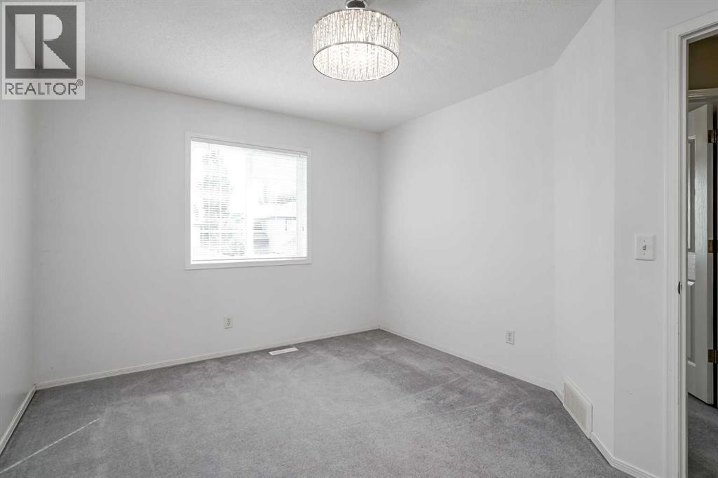 375 Douglas Glen Gardens Se, Calgary, Alberta  T2Z 3T1 - Photo 35 - A2257394
