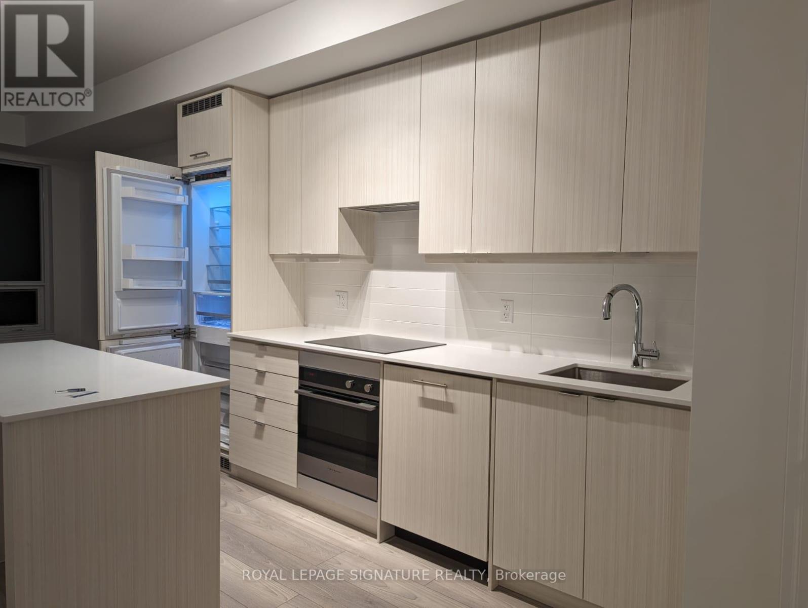 3306 - 36 Elm Drive, Mississauga, Ontario  L5B 0N3 - Photo 5 - W12402602