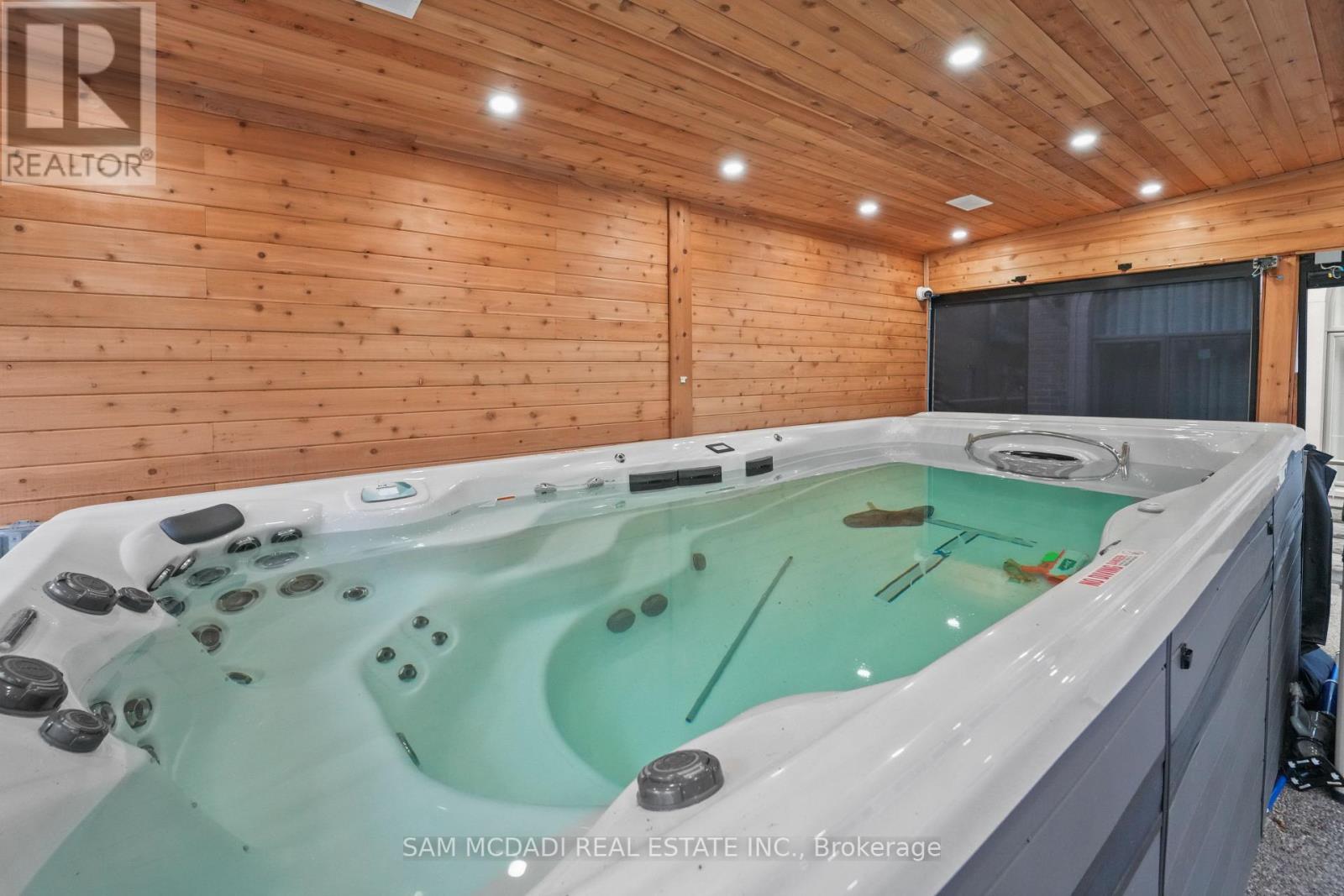 1160 Birchview Drive, Mississauga, Ontario  L5H 3C8 - Photo 48 - W12457788