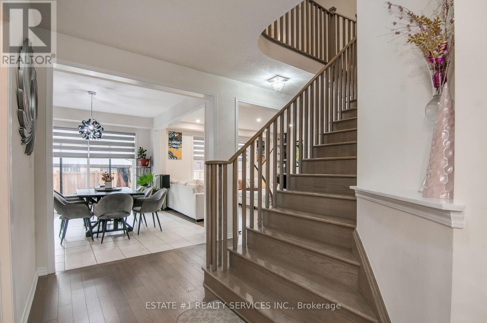 59 July Avenue, Hamilton, Ontario  L8J 0M4 - Photo 10 - X12455865