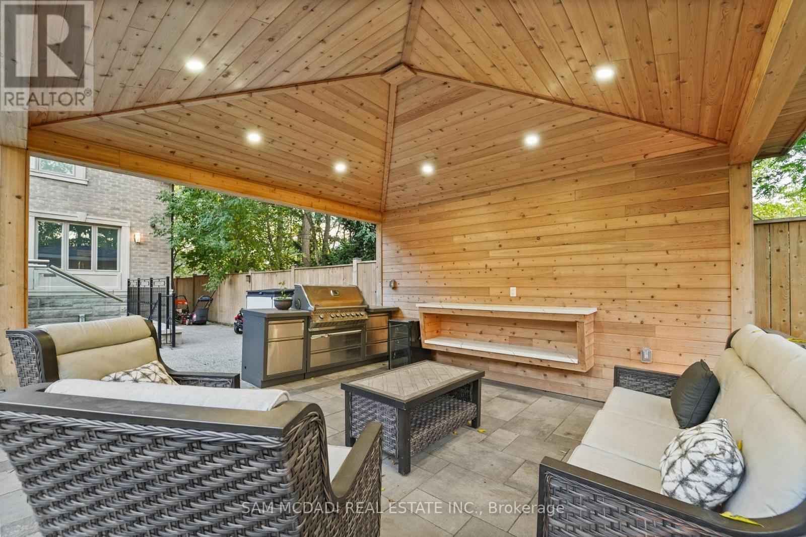 1160 Birchview Drive, Mississauga, Ontario  L5H 3C8 - Photo 45 - W12457788