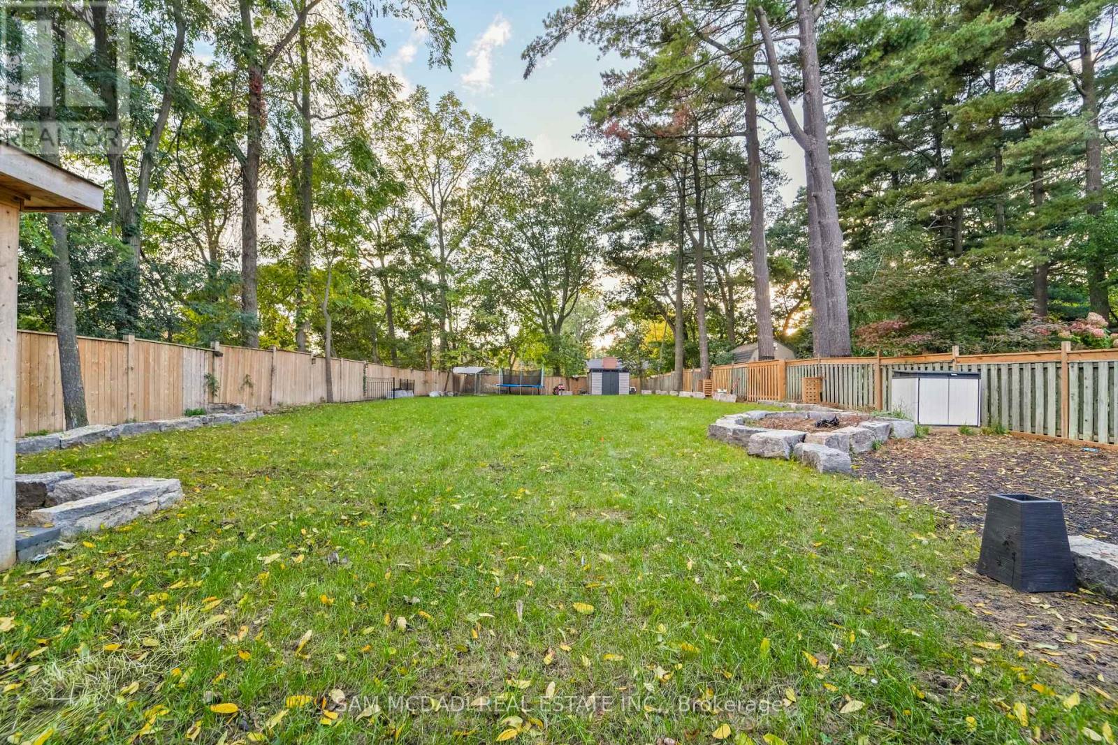 1160 Birchview Drive, Mississauga, Ontario  L5H 3C8 - Photo 49 - W12457788