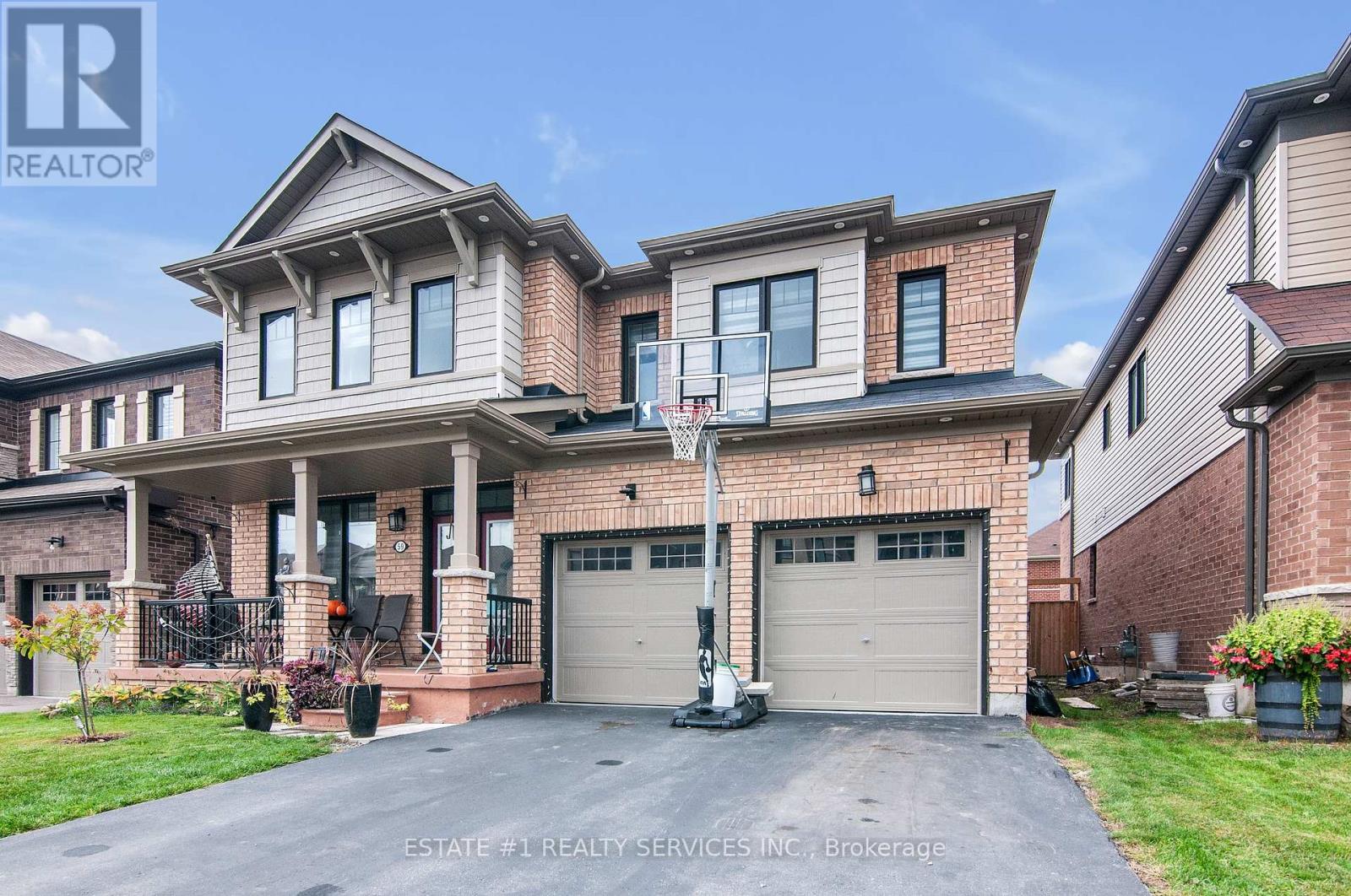 59 JULY AVENUE, Hamilton, Ontario