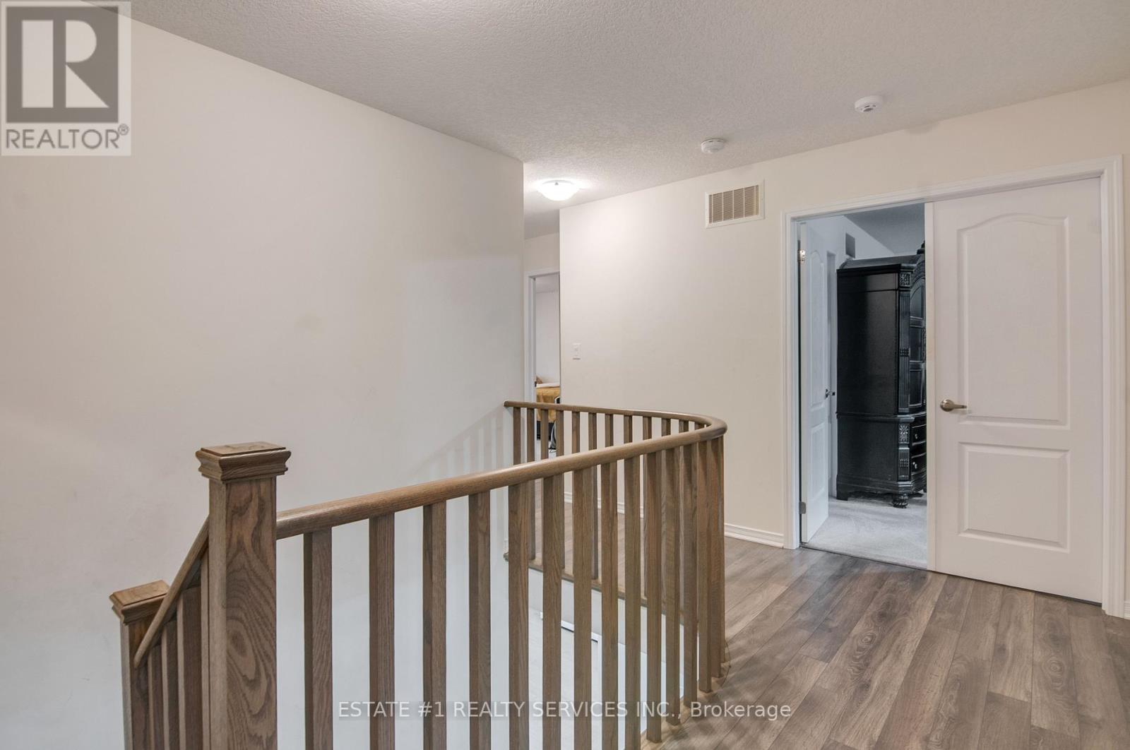 59 July Avenue, Hamilton, Ontario  L8J 0M4 - Photo 27 - X12455865