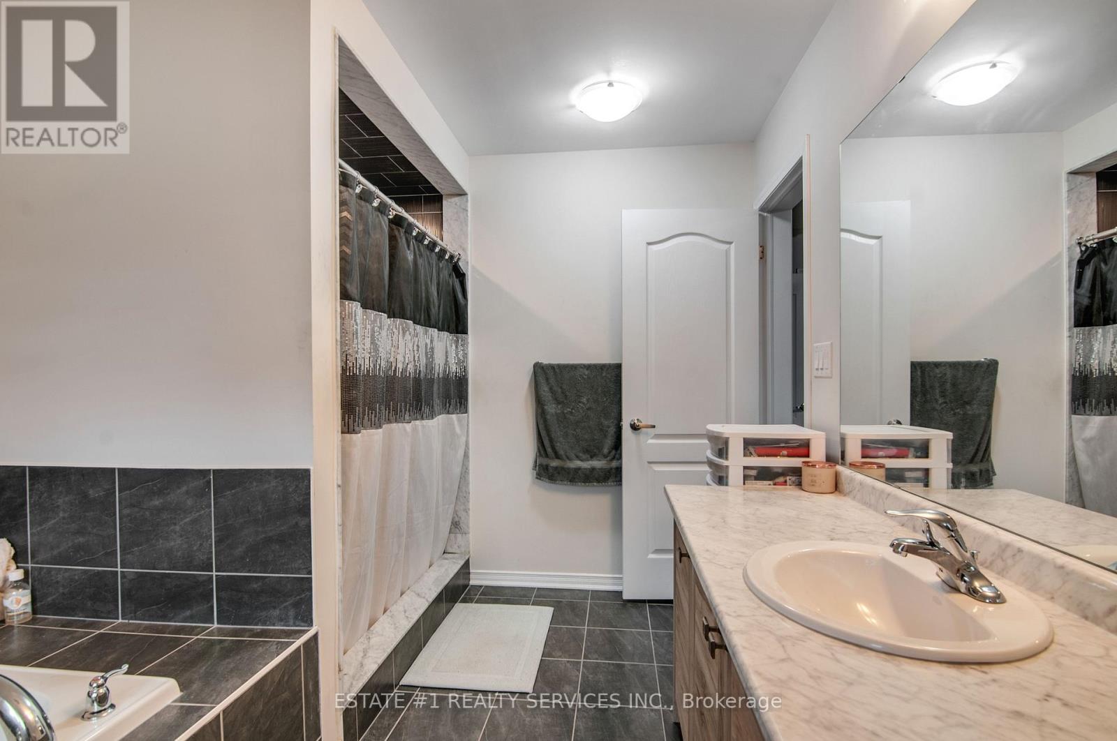 59 July Avenue, Hamilton, Ontario  L8J 0M4 - Photo 39 - X12455865