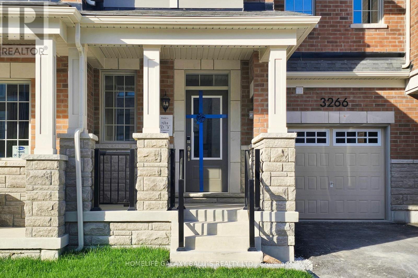 3266 Brigadier Avenue, Pickering, Ontario  L1X 0N4 - Photo 3 - E12458786