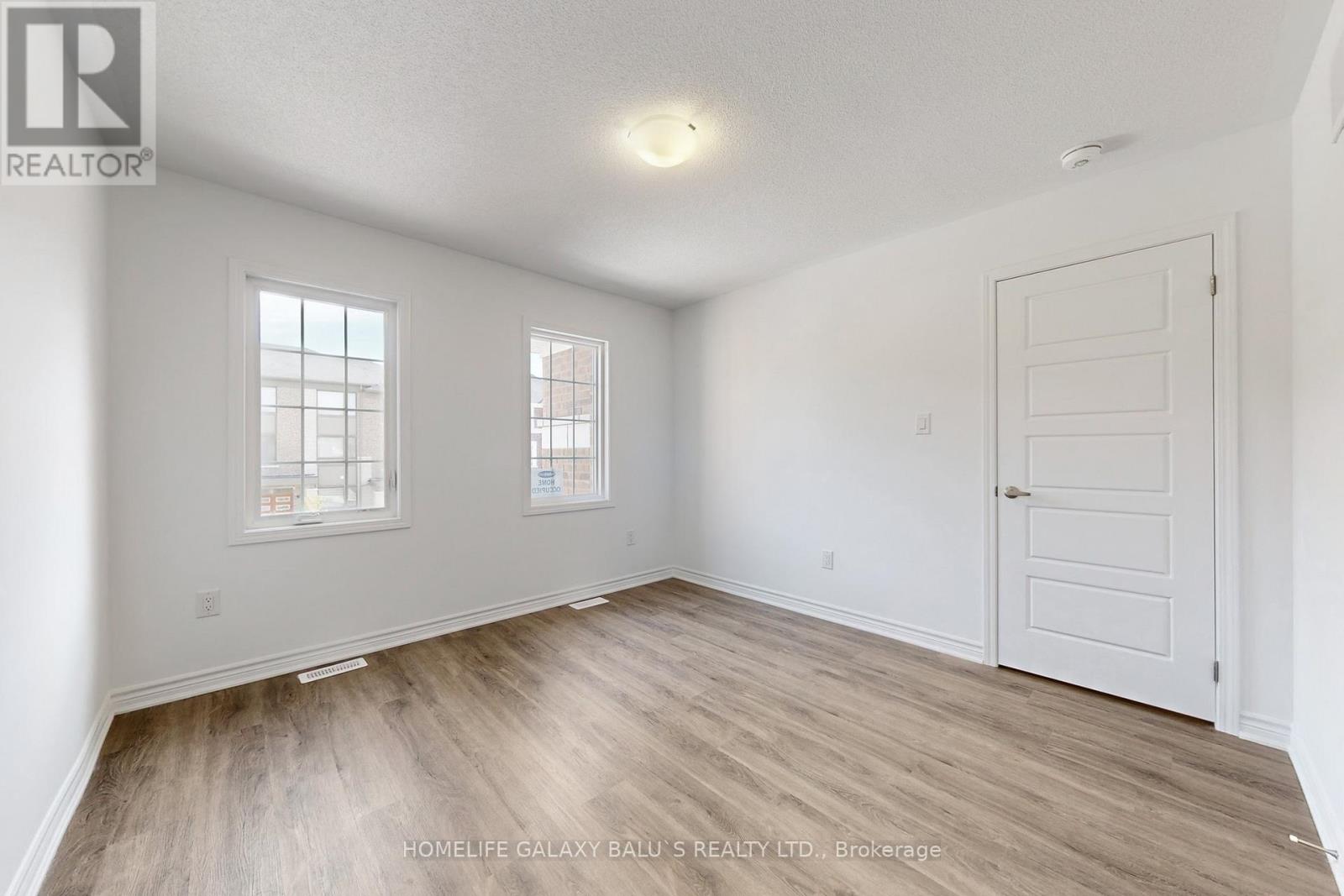 3266 Brigadier Avenue, Pickering, Ontario  L1X 0N4 - Photo 35 - E12458786