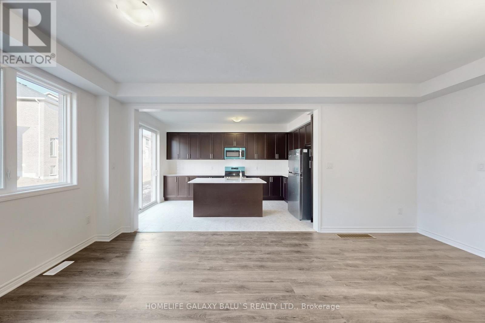3266 Brigadier Avenue, Pickering, Ontario  L1X 0N4 - Photo 7 - E12458786