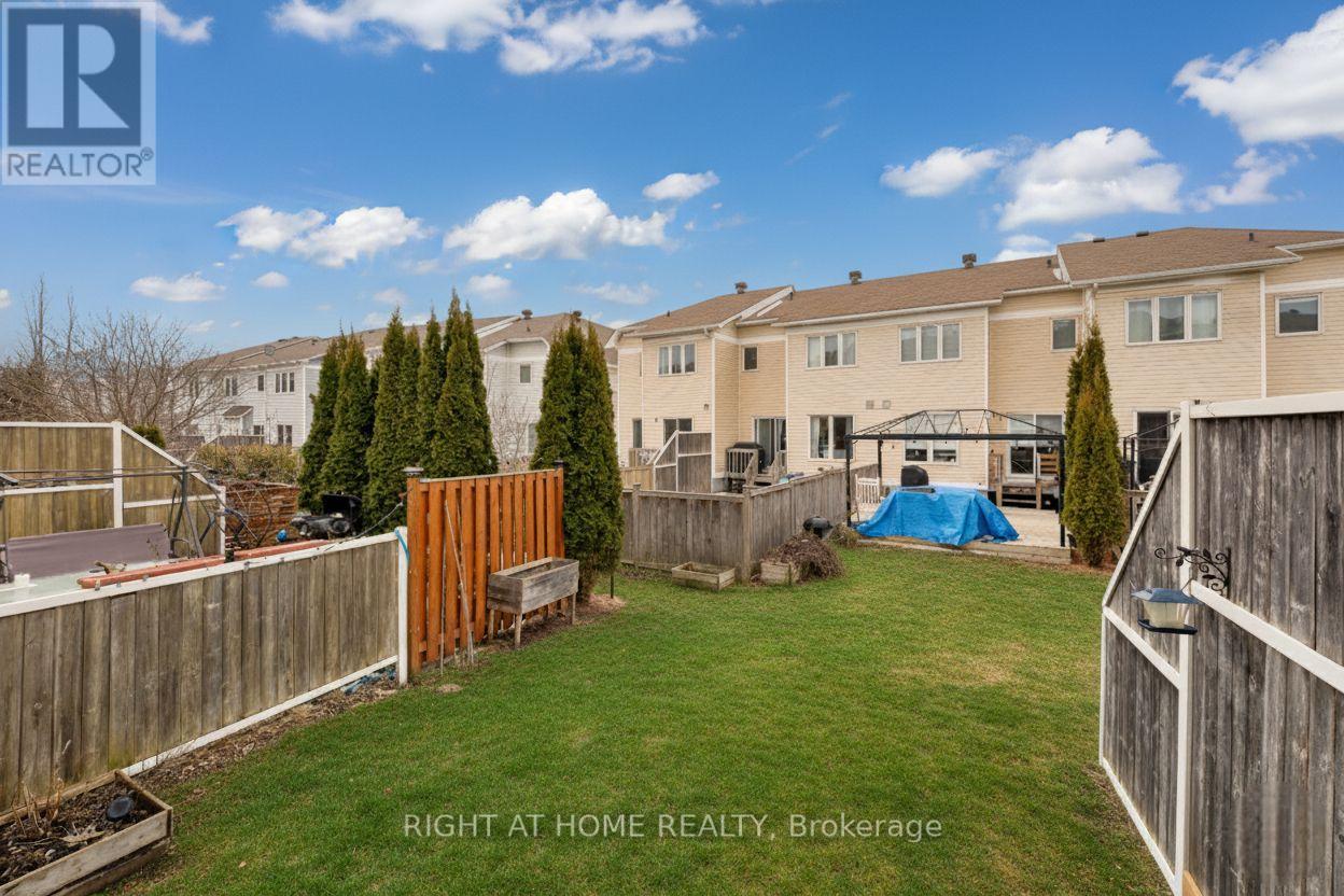 421 Hillsboro Private, Ottawa, Ontario  K2M 3A7 - Photo 23 - X12393744