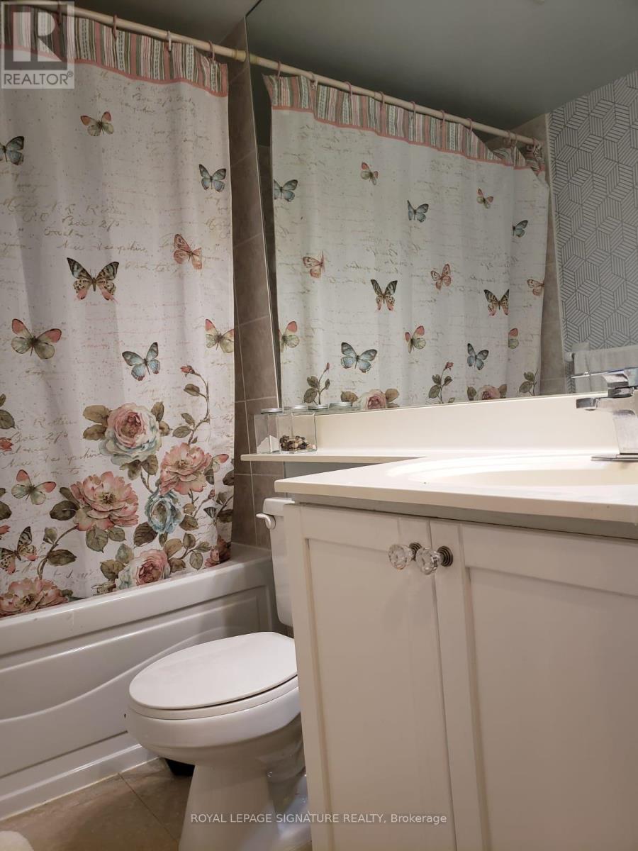 2624 - 3888 Duke Of York Boulevard, Mississauga, Ontario  L5B 4P5 - Photo 13 - W12415105