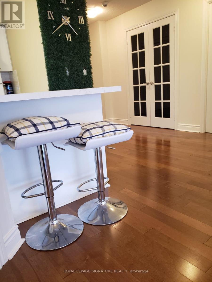 2624 - 3888 Duke Of York Boulevard, Mississauga, Ontario  L5B 4P5 - Photo 20 - W12415105