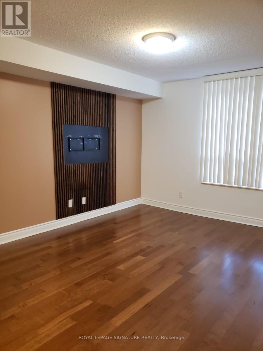 2624 - 3888 Duke Of York Boulevard, Mississauga, Ontario  L5B 4P5 - Photo 16 - W12415105