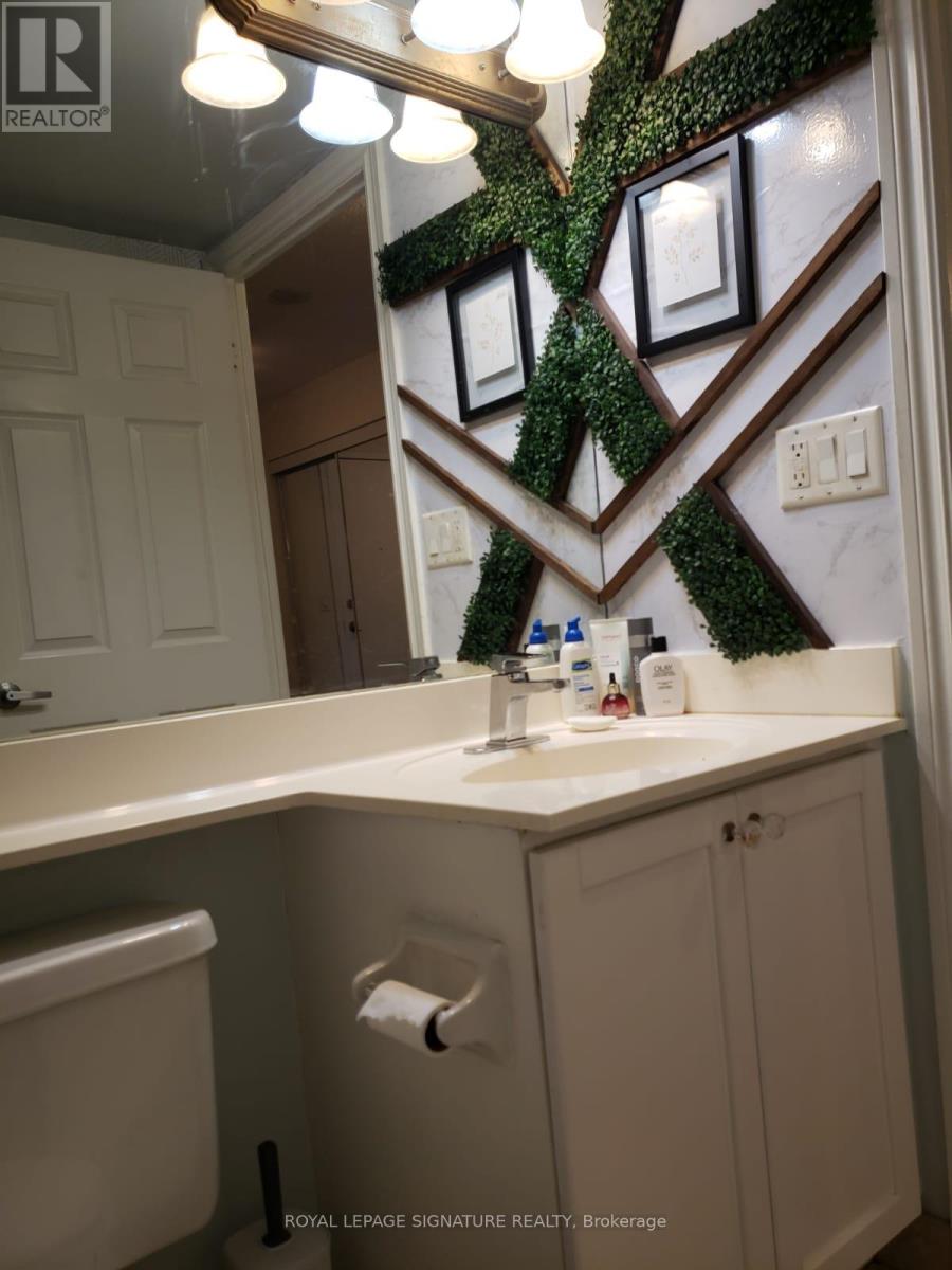 2624 - 3888 Duke Of York Boulevard, Mississauga, Ontario  L5B 4P5 - Photo 14 - W12415105